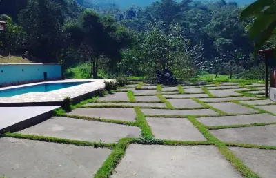 Lindo sítio a venda em duque de caxias-rj. super conectado a natureza.