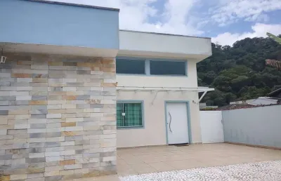 Excelente casa térrea em condomínio massaguaçú - caraguatatuba