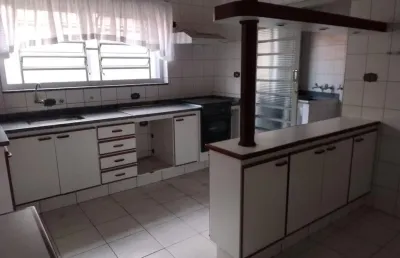 Casa com 3 quartos à venda no Centro, Jacareí 