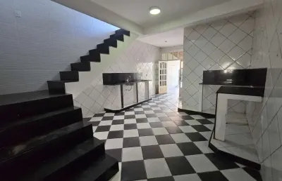 Casa com 2 quartos à venda na Rua Enéas Lisboa, Centro, Dias D'Ávila