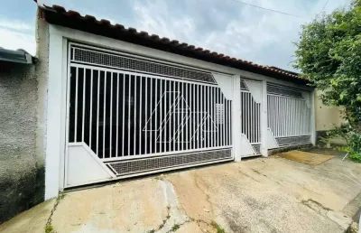 Ótimo imóvel com sala, cozinha, copa, 2 dormitorios1 sendo suíte, 1 wc social, área de serviço, espaço gourmet com churrasqueira e 4 vagas de garagem.