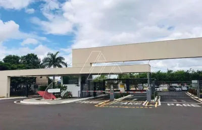 Casa para alugar com 2 quartos e 2 vagas no jardim nazareth – marília/sp