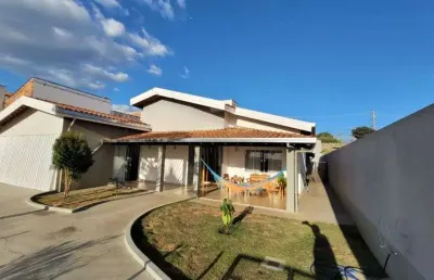 Casa com 3 dormitórios, 300 m² - venda por r$ 1.650.000,00 ou aluguel por r$ 8.842,49/mês - jardim colibri - marília/sp