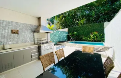 Linda casa dentro de condomínio para venda na praia de juquehy!