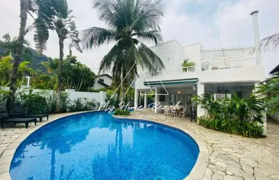 Linda casa disponível para venda e locação de temporada na praia de juquehy !