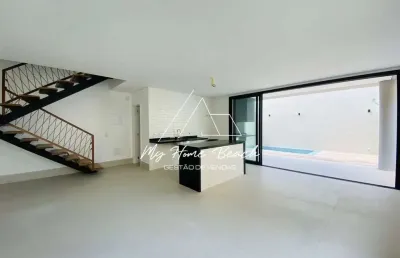 Belíssima casa em condomínio à venda na praia de juquehy !