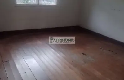 Oportunidade de adquirir casa no jardim berlim, jaguariúna-sp: 2 quartos, sala, banheiro e 250m².