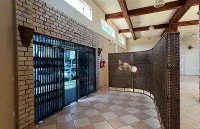 Casa comercial para alugar na Avenida Guedner, 2688, Parque da Gávea, Maringá