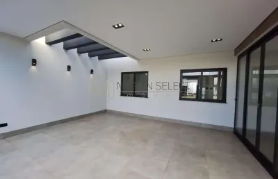 Casa com 3 quartos à venda na Rua Maria Inêz Fernandes Saporetti, 457, Bom Jardim, Maringá