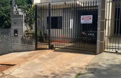 Casa com 3 quartos à venda na Avenida Francisco Sebrian Madrid, 702, Loteamento Madrid, Maringá
