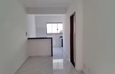 Cobertura com 3 quartos para alugar na rua sebastião alves marcato, nova era, juiz de fora por r$ 1.600