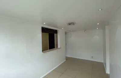 Excelente apartamento à venda - cond. recanto dos rouxinóis rj. 