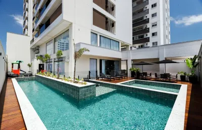 Apartamento 2 quartos e 1 vaga no são joão em frente ao koch, itajaí-sc