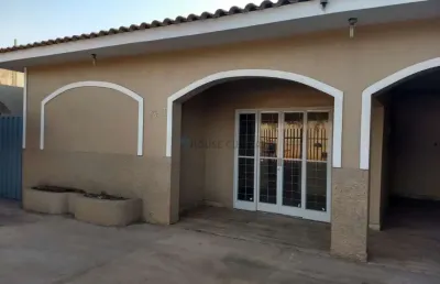 Casa com 3 quartos à venda na avenida alzira santana, 385 b, centro sul, várzea grande, 214 m2 por r$ 499.000