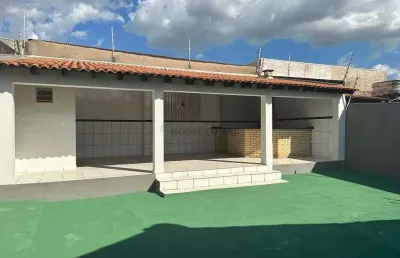 Casa com 2 quartos à venda na Rua Oitis Silvestres, 1, Jardim dos Ipês, Cuiabá