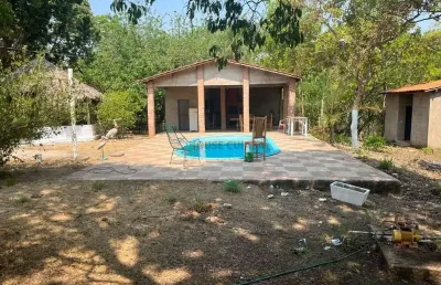 Vendo chácara - casa, piscina, árvores frutíferas - santo antonio leverger