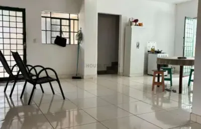 Vendo casa com 4 quartos - 2 suítes - ampla - duque de caxias