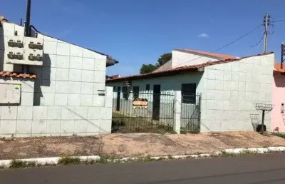 Casa com 6 quartos à venda na rua goiás, 2323, canelas, várzea grande, 200 m2 por r$ 310.000