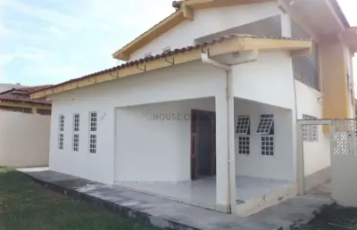 Casa com 3 quartos à venda na rua guaraci, 382, centro, jaciara, 260 m2 por r$ 750.000