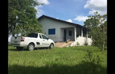 Fazenda na br 070, apenas 77 kms do trevo do lagarto