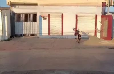 Sobradinho na avenida principal av. torquato do bairro jardim vitoria em cuiabá