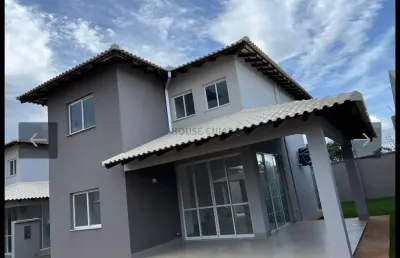Casa em condomínio fechado no bairro bom clima em chapada dos guimarães