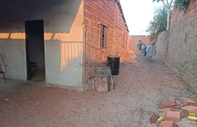 Casa com 2 quartos à venda na Rua Trinta e Três, 8, Pedra 90, Cuiabá