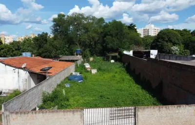 Terreno com excelente localização todo murado e escritura