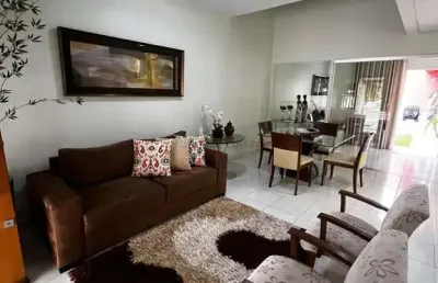 Casa em condomínio fechado com 3 quartos à venda na Rua A-4, Parque Cuiabá, Cuiabá