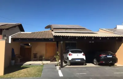 Casa em condomínio fechado com 3 quartos à venda na Avenida Z, 01, Distrito Industrial, Cuiabá