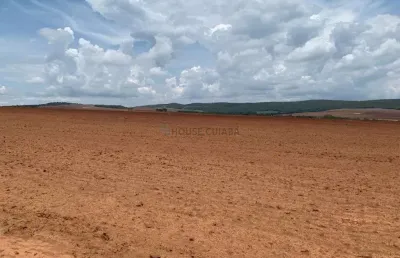 Fazenda de 438 alqueires no município de caldas novas