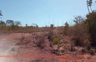 Terreno com uma área total de 59.8750 m², o equivalente a 59,8750 hectares, loca
