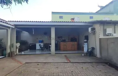 Vendo ótima casa residencial/comercial - bairro araés