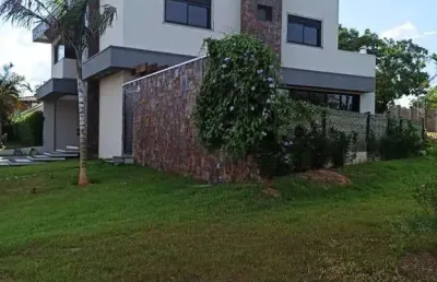 Alugo lindo sobrado mobiliado no condomínio belvedere 1