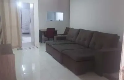 Aluga/ vende casa mobiliada - 3 /4 - 2 vagas de garagem - cond. fechado