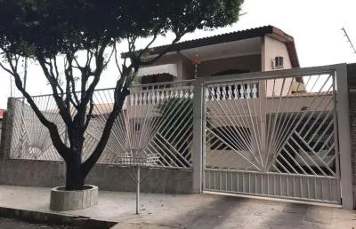 Casa com 3 quartos à venda na Avenida Carmindo de Campos, S N, Jardim Tropical, Cuiabá