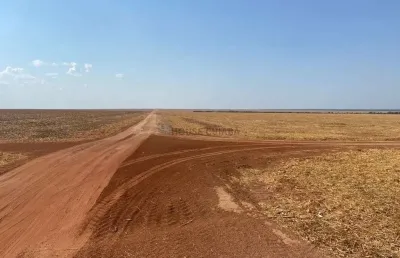 Fazenda totalizando uma área de 57 mil hectares, 30 km da cidade de santana do a
