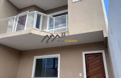 Casa duplex para locação no bairro praça da bandeira em araruama