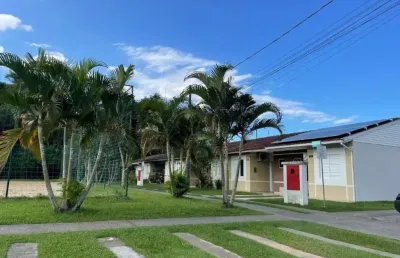 Casa com 2 quartos à venda na Avenida Paulo Roberto Vidal, Bela Vista, Palhoça