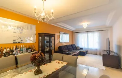 Triplex semi-mobiliado com churrasqueira, 4 quartos, venda, 182m² - próximo ao parque barigui - curitiba/pr