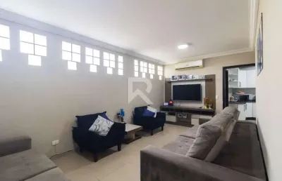 Sobrado com espaço gourmet, 4 quartos e 2 vagas à venda – campo comprido/curitiba - pr