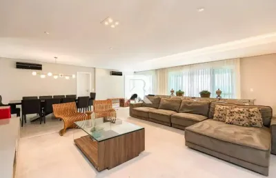 Apartamento mobiliado com 3 suítes para locação, 228m², face norte e 4 vagas, no ecoville