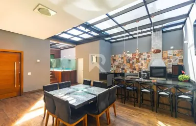 Casa em condomínio com área gourmet e piscina coberta à venda, 152 m² - lindóia - curitiba/pr