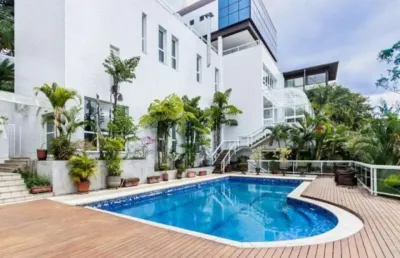Casa em condomínio fechado com 6 quartos à venda na Rua Pio IX, --, Jardim Vitoria Regia, São Paulo