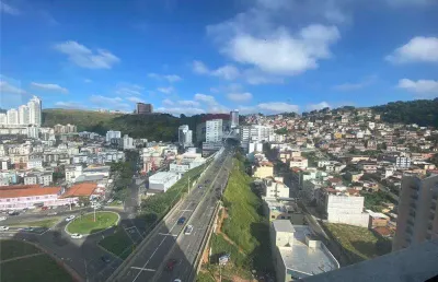 Conjunto de 2 salas com 2 vagas de garagem , com 81 m² cada total de 162 m² de salão no trade office para venda no cascatinha - juiz de fora.