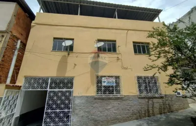 Casa de 04 quartos , sendo uma suíte, 02 salas, 03 banheiros, 01 garagem grande no bairro santa cecília, próximo ao estrela sul, são mateus.