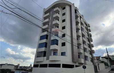 Apartamento 2 quartos com 1 suíte, sacada , elevador e 1 vaga de garagem a venda no bairú - juiz de fora - mg