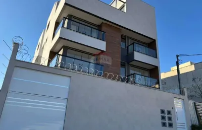 Ótima cobertura de três quartos, sendo um suite, excelente área externa com uma parte coberta e fechada com blindex, a venda no bom jardim