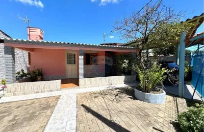 Casa com 3 dormitórios com piscina no bairro guajuviras - canoas -rs