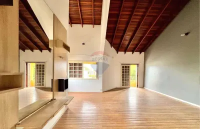 Sobrado com piscina, 2 suítes, 200m², nossa senhora das graças, canoas, rs
